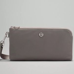 New lululemon wristlet